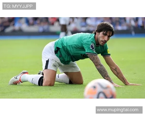 足球明星因参与赌博被警方抓获引发社会广泛关注与讨论